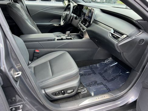 Certified 2025 Lexus RX 350 Premium FWD image 13