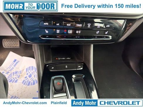 Used 2023 Chevrolet Bolt LT w/ Infotainment Package FWD image 18