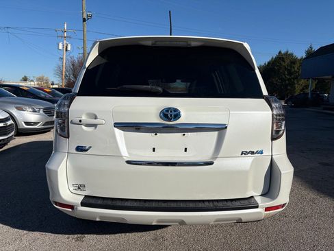 Used 2013 Toyota RAV4 EV image 7