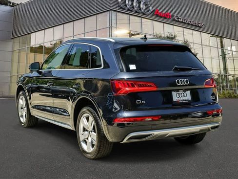 Used 2018 Audi Q5 2.0T Premium Plus w/ Premium Plus Package AWD/4WD image 2