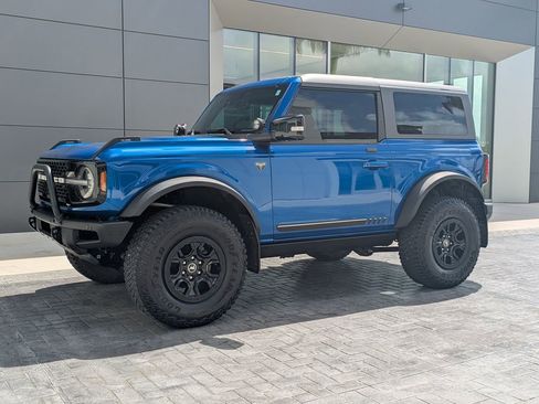 Used 2021 Ford Bronco First Edition AWD/4WD image 2