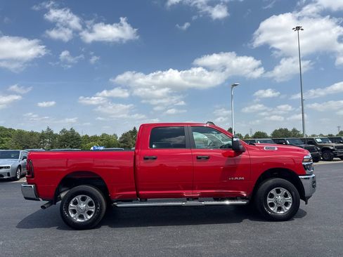 Used 2026 RAM 2500 Big Horn AWD/4WD image 2