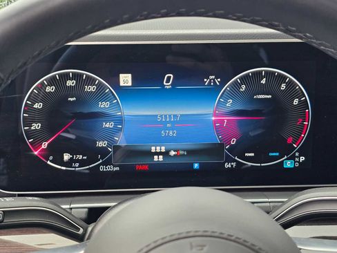 Used 2024 Mercedes-Benz GLS 580 GLS 580 image 27