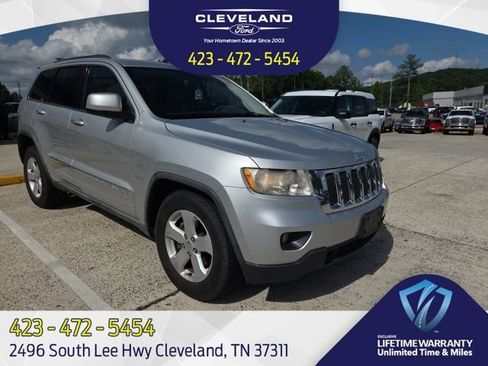 Used 2011 Jeep Grand Cherokee Laredo RWD image 1