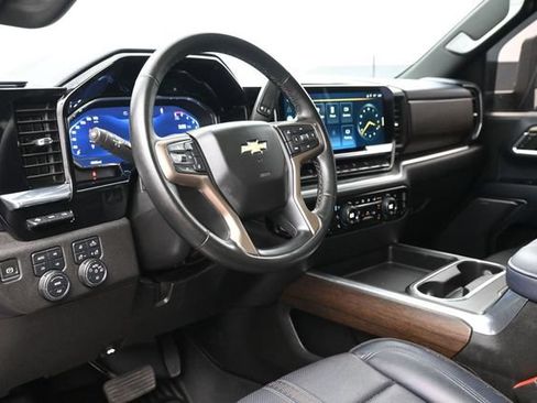 Used 2024 Chevrolet Silverado 3500 High Country w/ High Country Premium Package AWD/4WD image 22