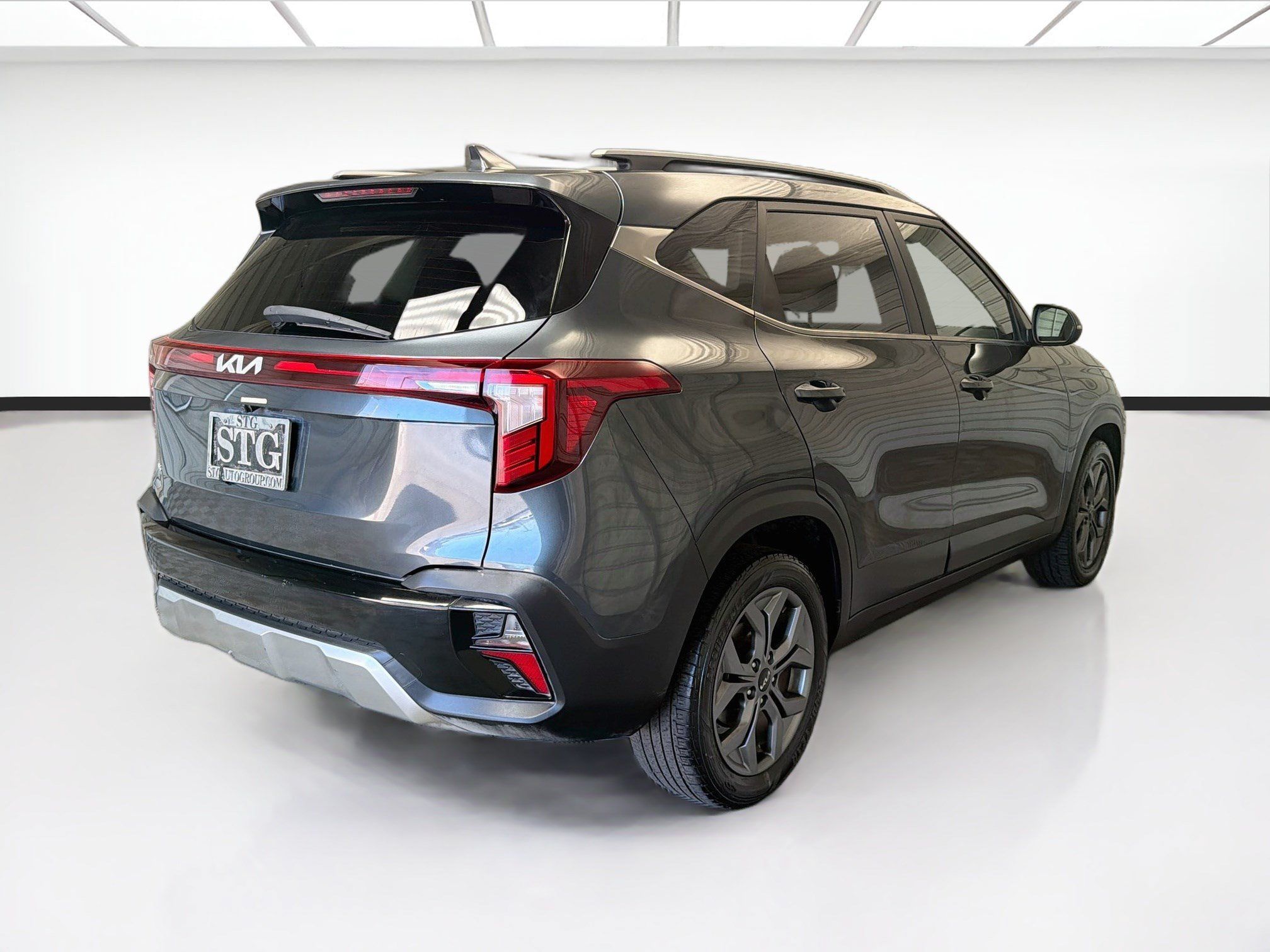 Used 2024 Kia Seltos S FWD image 4