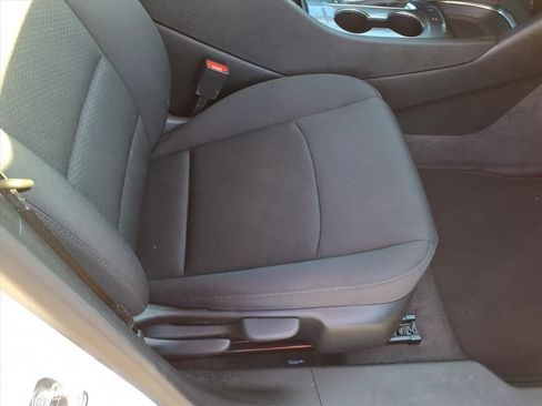 Used 2024 Chevrolet Malibu LT image 17