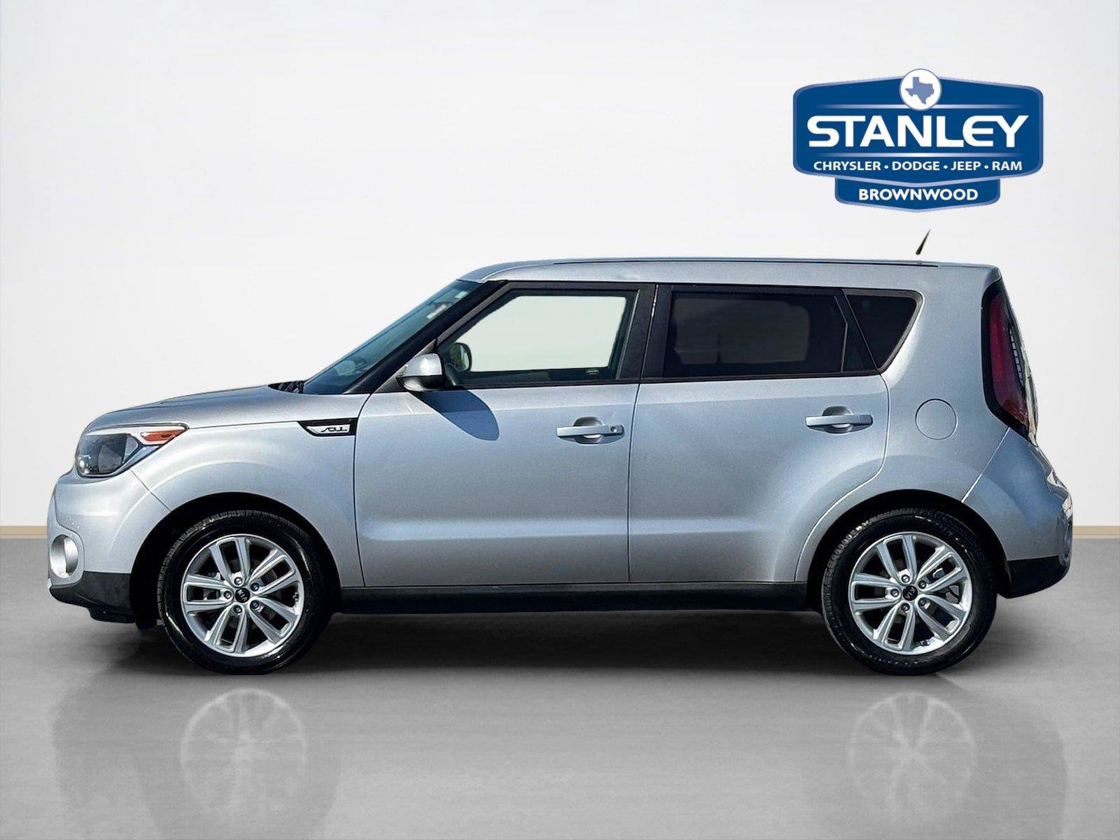 Used 2019 Kia Soul + FWD image 4