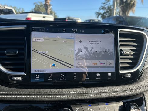 New 2026 Chrysler Pacifica Limited w/ S Appearance Package image 22