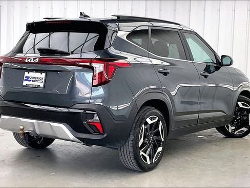 Used 2024 Kia Seltos SX w/ SX Sunroof Package AWD/4WD image 12