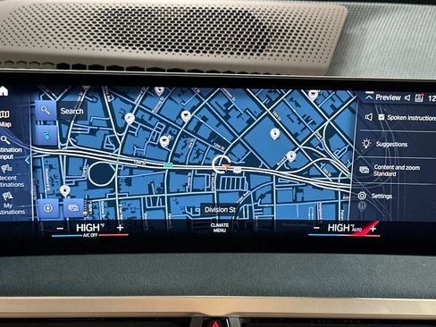 Used 2023 BMW iX xDrive50 w/ Sport Package image 19