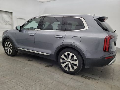 Used 2021 Kia Telluride EX w/ EX Premium Package FWD image 3
