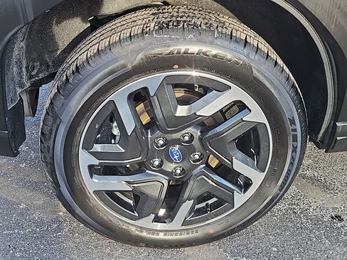 Certified 2025 Subaru Forester Premium image 27