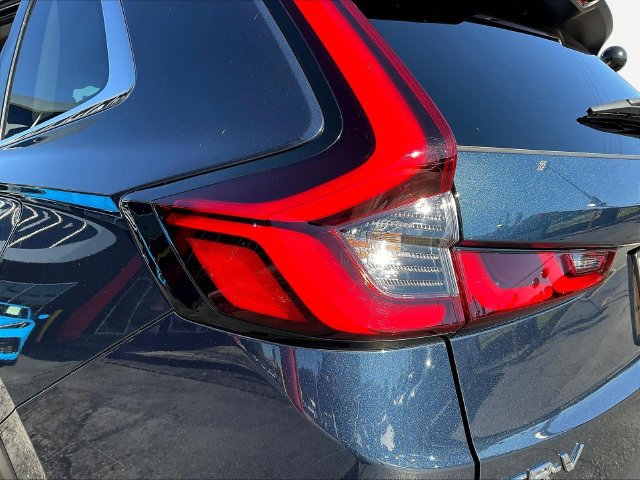 Used 2025 Honda CR-V LX image 25