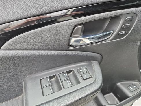 Used 2018 Honda Pilot Touring image 10