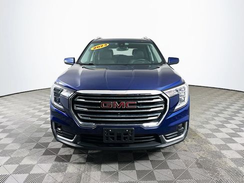 Used 2023 GMC Terrain SLT w/ Tech Package image 4