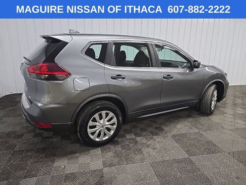 Used 2018 Nissan Rogue S AWD/4WD image 3