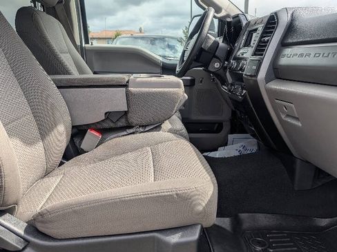Used 2019 Ford F350 XLT w/ Camper Package AWD/4WD image 23