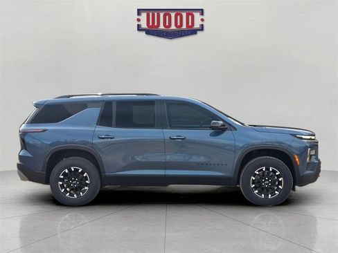 New 2026 Chevrolet Traverse Z71 w/ Driver Confidence Package image 2