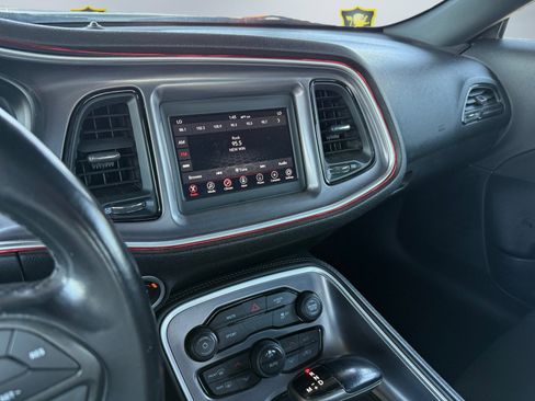 Used 2020 Dodge Challenger SXT RWD image 14
