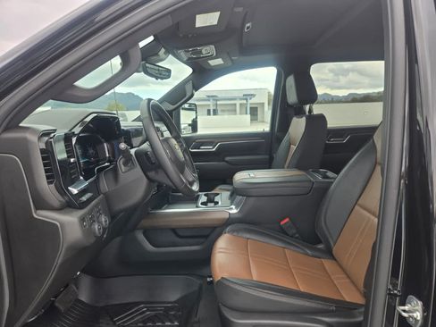 Used 2025 Chevrolet Silverado 3500 High Country w/ High Country Premium Package AWD/4WD image 20
