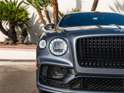 Used 2024 Bentley Flying Spur S V8 image 11