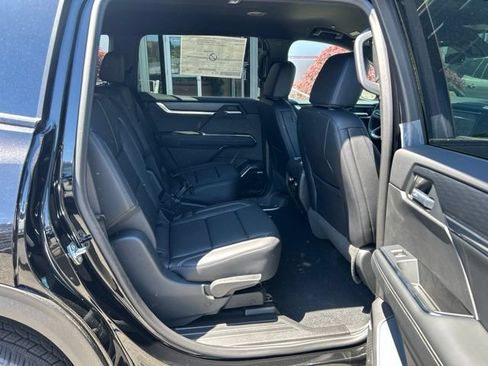 New 2026 GMC Acadia Elevation w/ Black Edition AWD/4WD image 13
