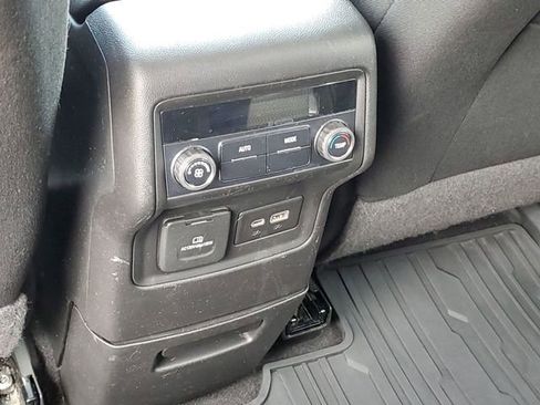 Certified 2021 GMC Acadia SLE w/ Driver Convenience Package image 22