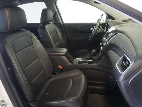Used 2018 Chevrolet Equinox Premier AWD/4WD image 24