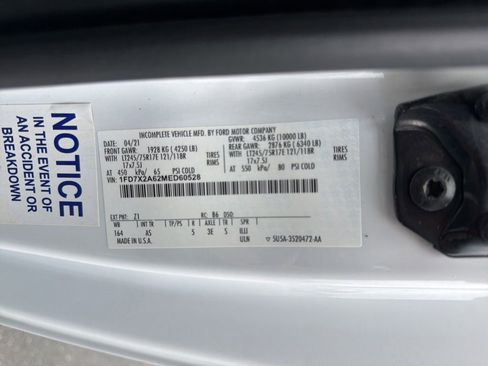 Used 2021 Ford F250 XL w/ Power Equipment Group RWD image 29