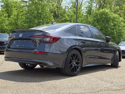 Used 2025 Honda Civic Sport image 15