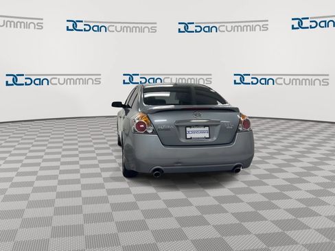 Used 2007 Nissan Altima 3.5 SL w/ Technology Pkg FWD image 7