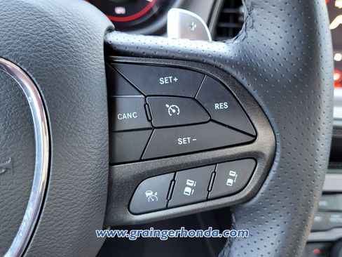 Used 2023 Dodge Challenger R/T w/ Plus Package image 21