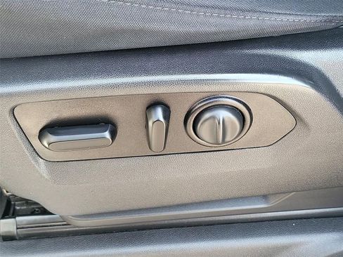 Certified 2021 Chevrolet Silverado 1500 LT image 37