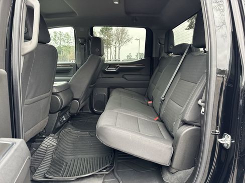 Used 2025 Chevrolet Silverado 1500 LT image 30