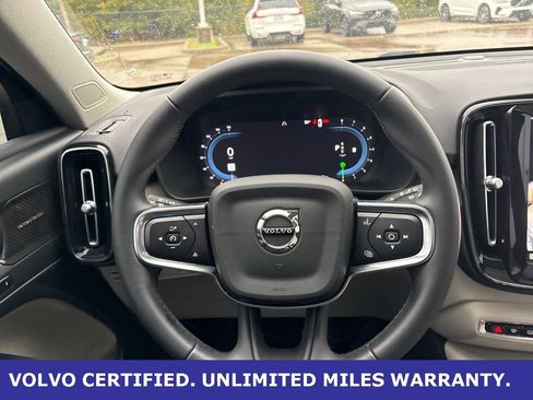 Used 2024 Volvo XC40 B5 Ultimate w/ Protection Package Premier image 26