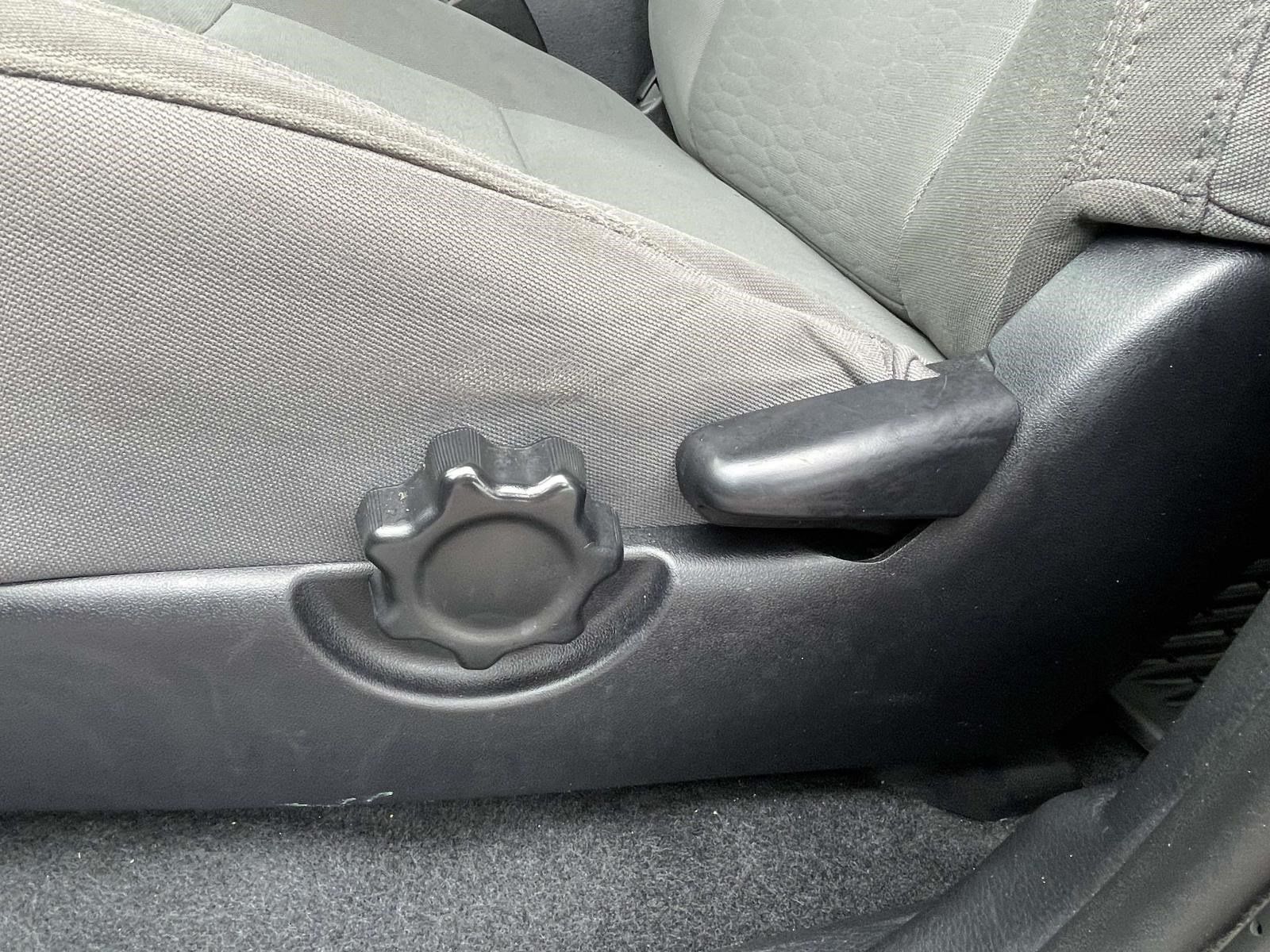 Used 2019 Toyota Tacoma SR5 RWD image 14