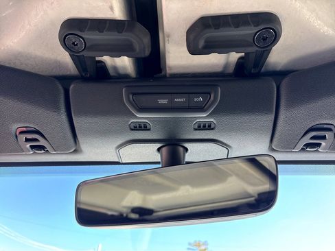 Certified 2023 Jeep Gladiator Mojave w/ Cold Weather Group image 24