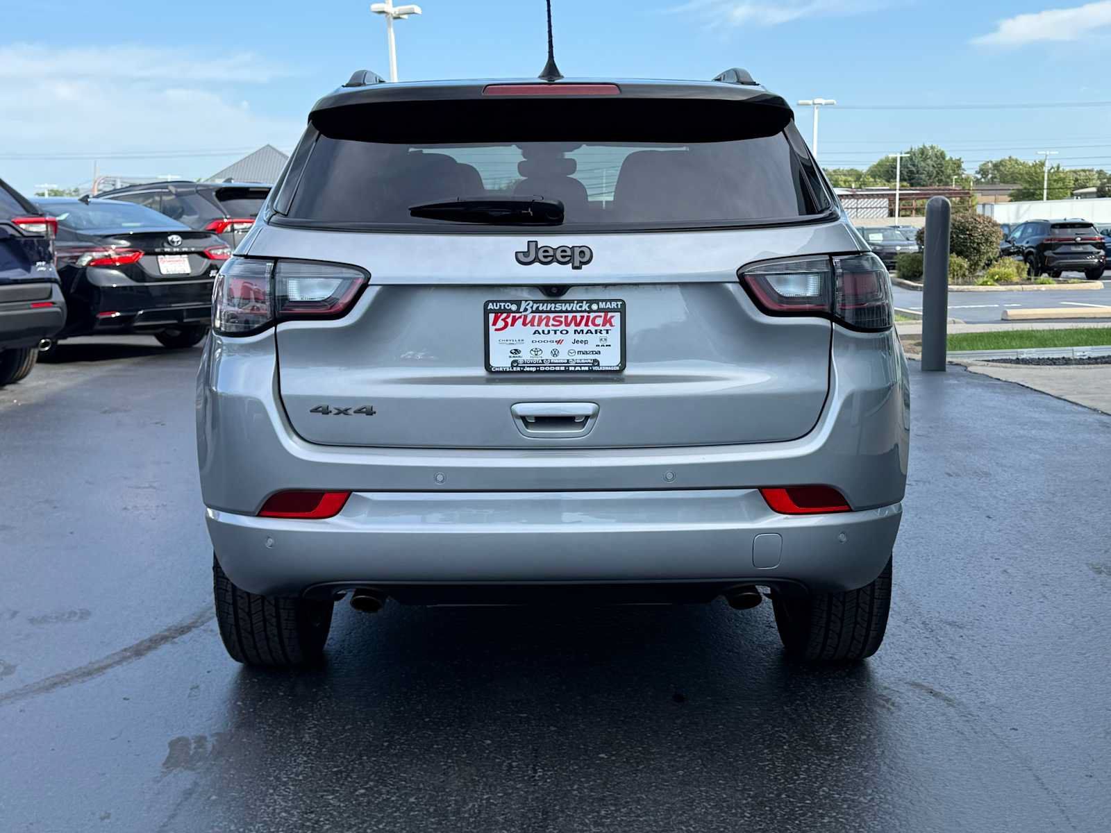 Used 2023 Jeep Compass High Altitude AWD/4WD image 5