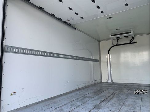 Used 2024 Chevrolet Express 3500 w/ Power Convenience Package RWD image 10