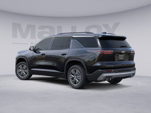New 2025 Chevrolet Traverse LT w/ Enhanced Driving Package image 3