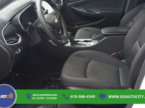 Used 2024 Chevrolet Malibu LT FWD image 9