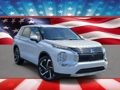 Used 2024 Mitsubishi Outlander SE