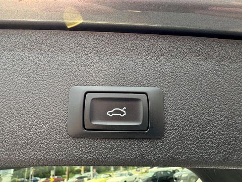 Used 2015 Audi Q5 2.0T Premium Plus w/ Technology Package image 10