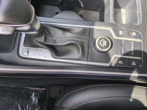 Used 2022 Kia Sorento S FWD image 23