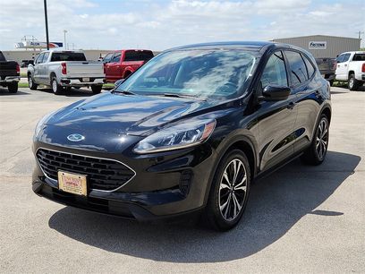 Used 2021 Ford Escape SE w/ SE Sport Appearance Package