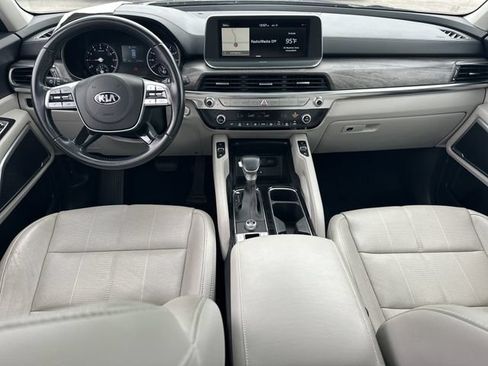 Used 2020 Kia Telluride EX FWD image 18
