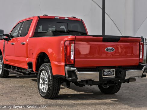 Used 2024 Ford F250 XLT image 10