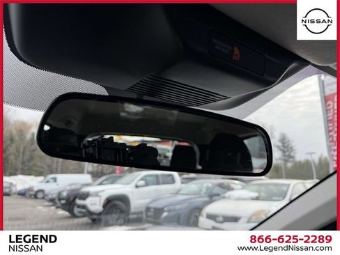 Certified 2025 Nissan Kicks S image 31