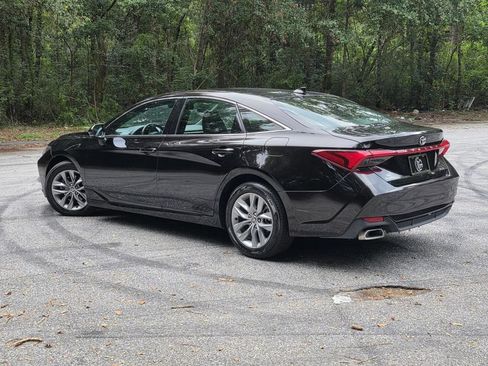Used 2022 Toyota Avalon XLE FWD image 4